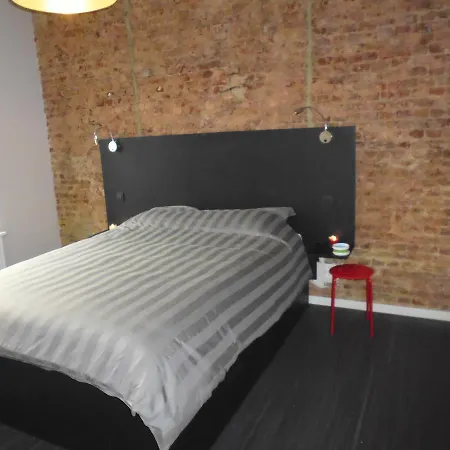 Les 4 Vins Bed & Breakfast Longlier